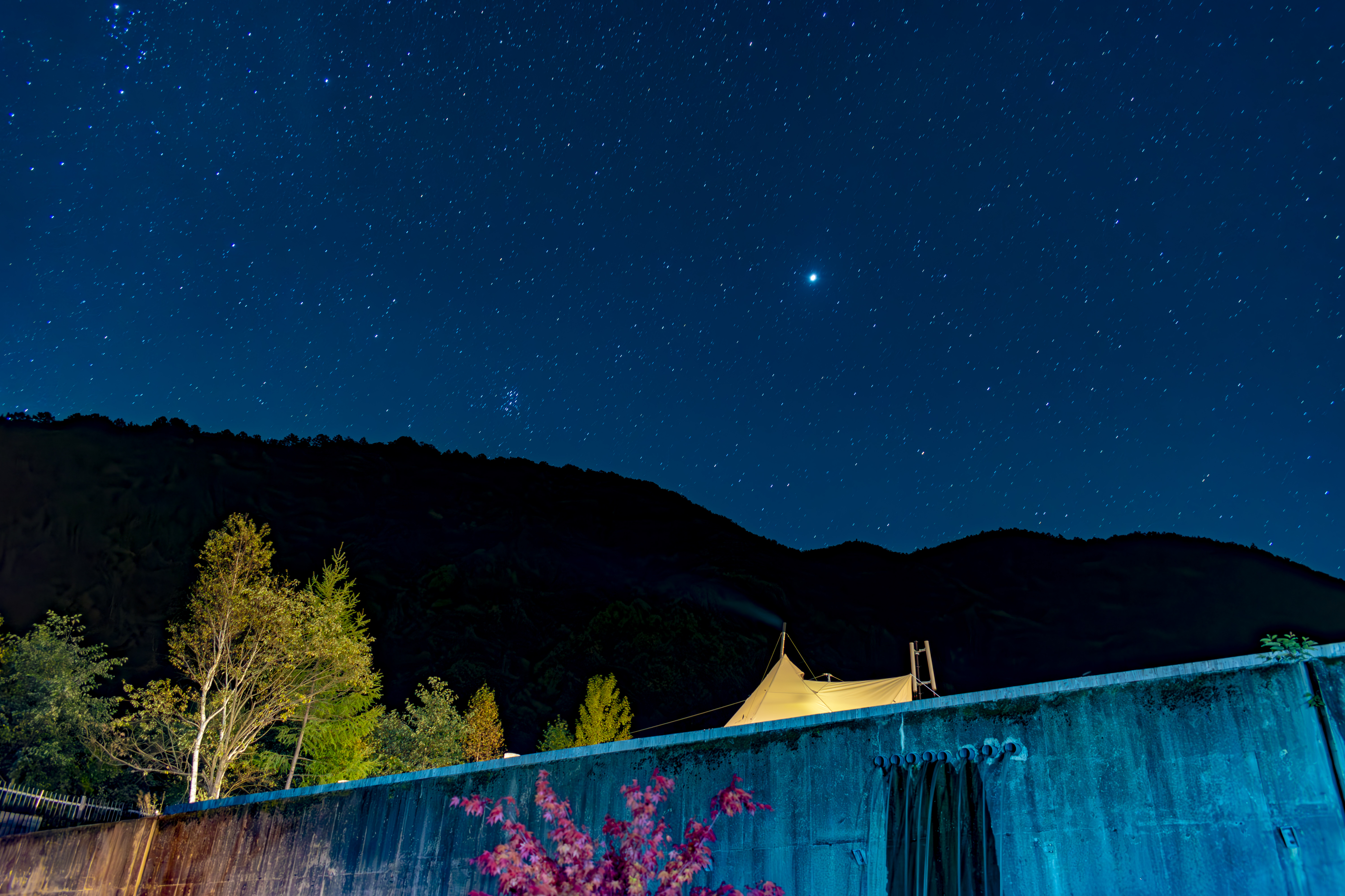 フリー写真素材「Canvaspace」